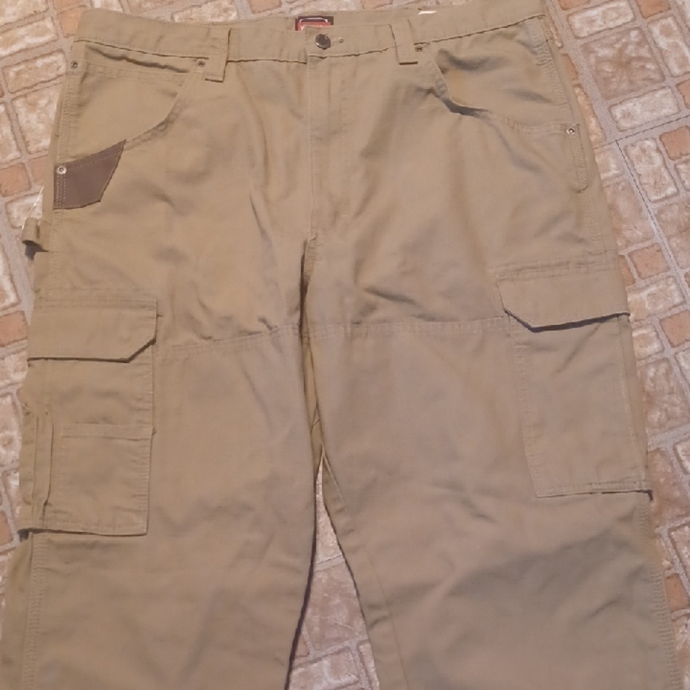 Wrangler Men's Khaki Cargo Pants Work Wear Pants 38x34 Riggs